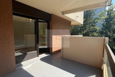 Bel appartement de 4 pièces au 3ème étage en plein cœur de Champel